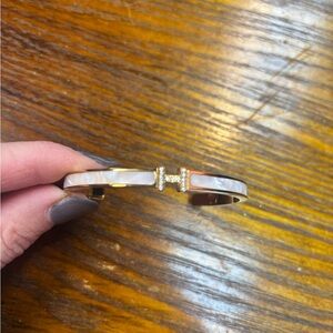 Elegant Gold and White Women's Bracelet